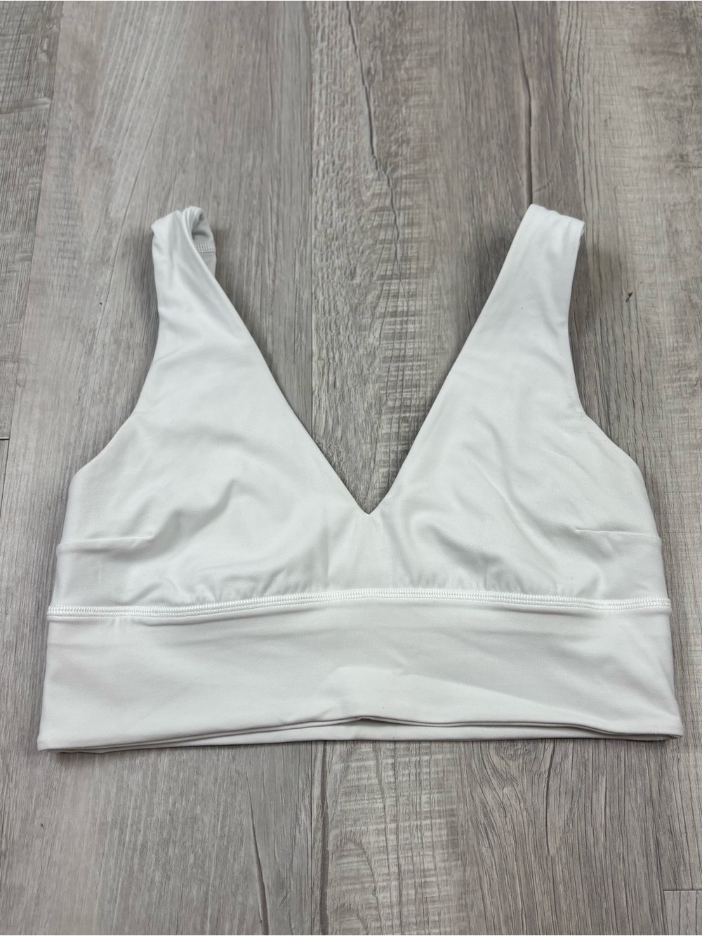 Lululemon Align V-Neck Bra Size 8 White
